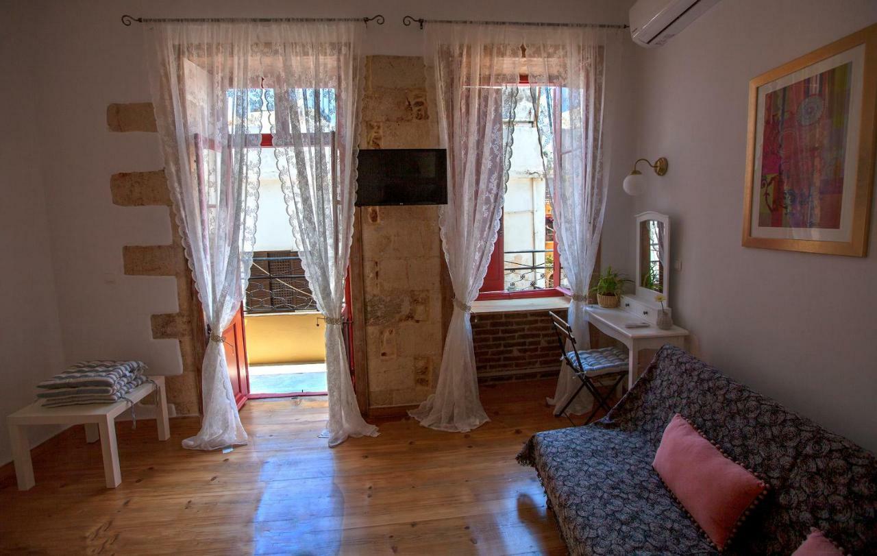 Green Door Apartment Ханья Экстерьер фото