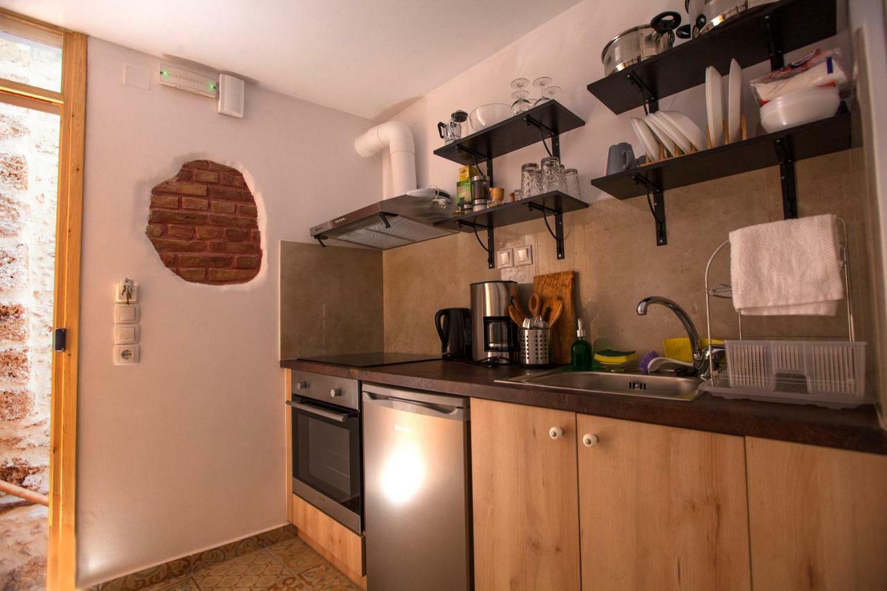 Green Door Apartment Ханья Экстерьер фото